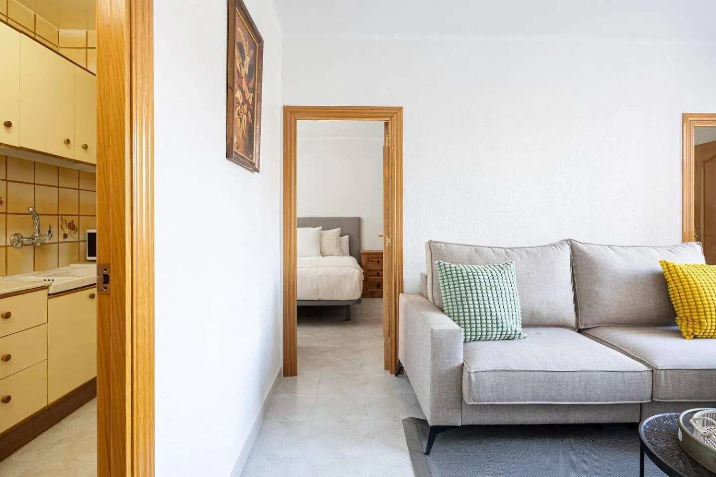 Apartman Cozy Apt In Cornella 2 Mins From The Metro La Gabarra